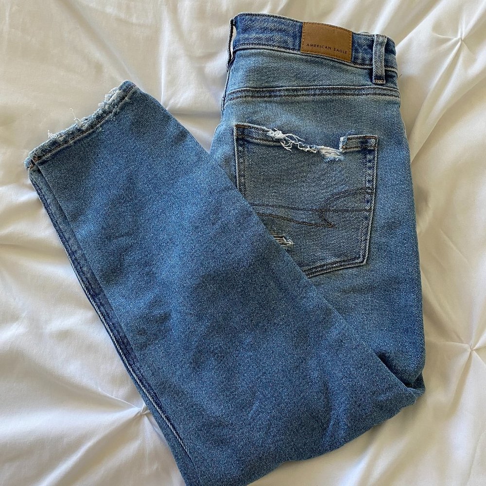 American Eagle Outfitters Stretch Mom Jean